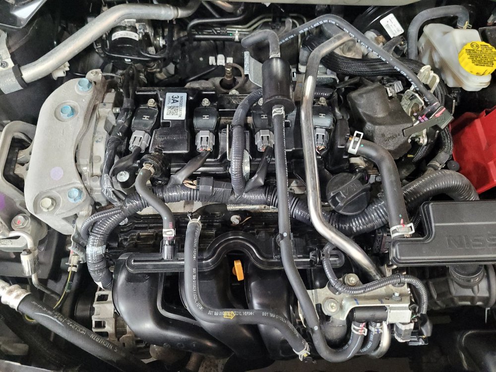 Used 2025 Nissan Sentra SV FWD image 30
