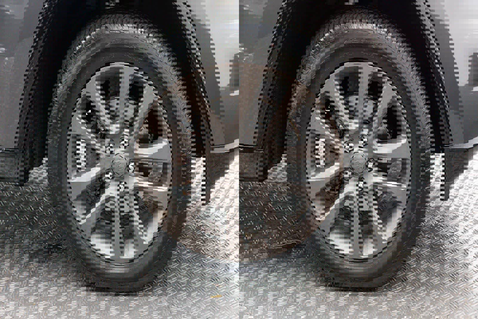 Used 2016 Jeep Grand Cherokee Limited 75th Anniversary image 46