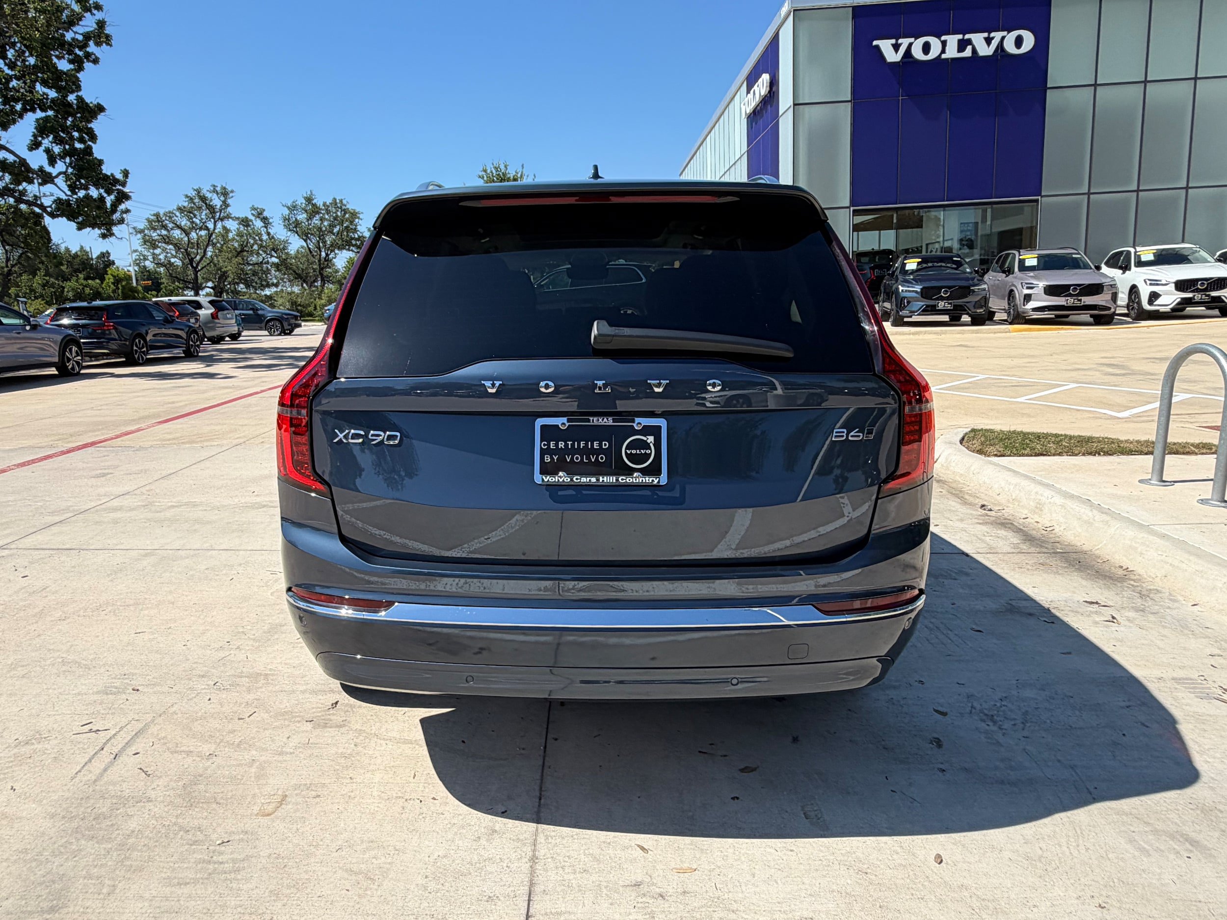 Certified 2025 Volvo XC90 B6 Plus AWD/4WD image 5