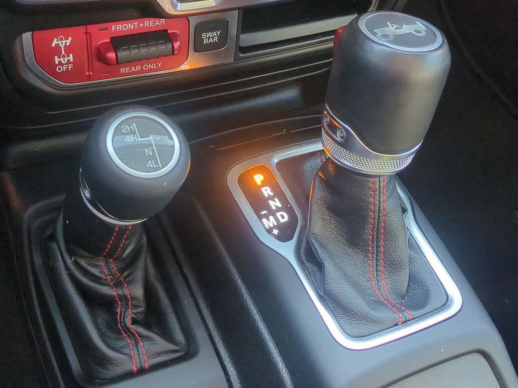 Used 2018 Jeep Wrangler Unlimited Rubicon image 18