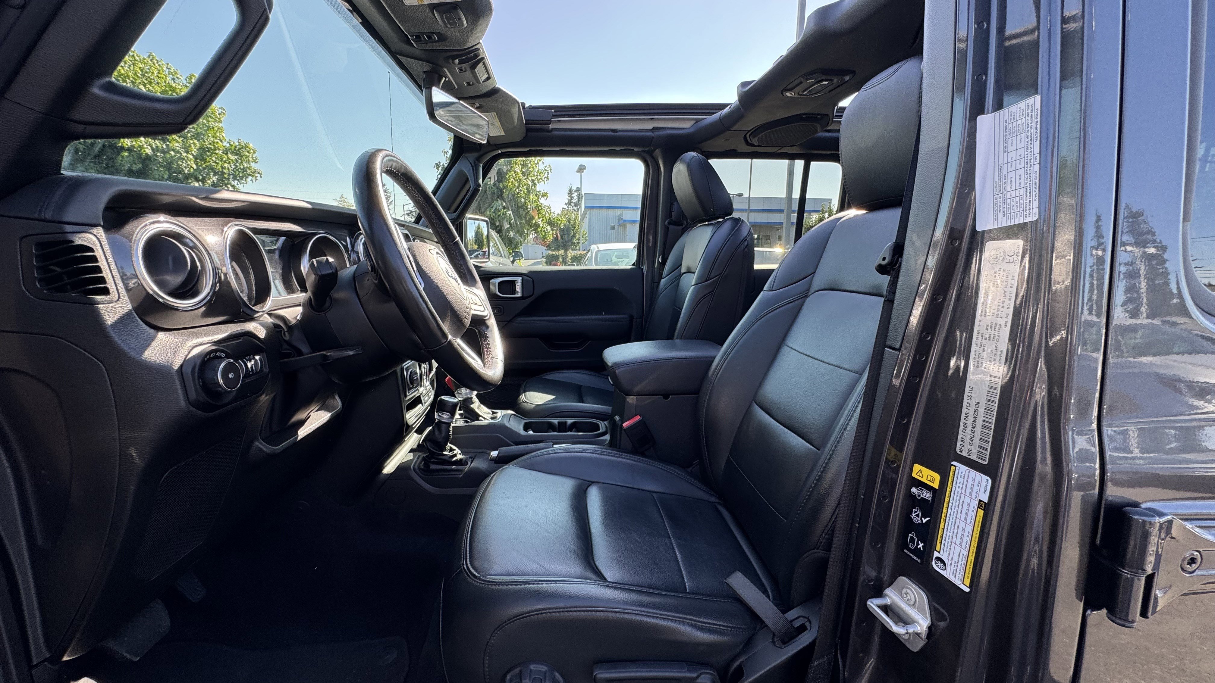 Used 2022 Jeep Wrangler Unlimited Sahara image 20