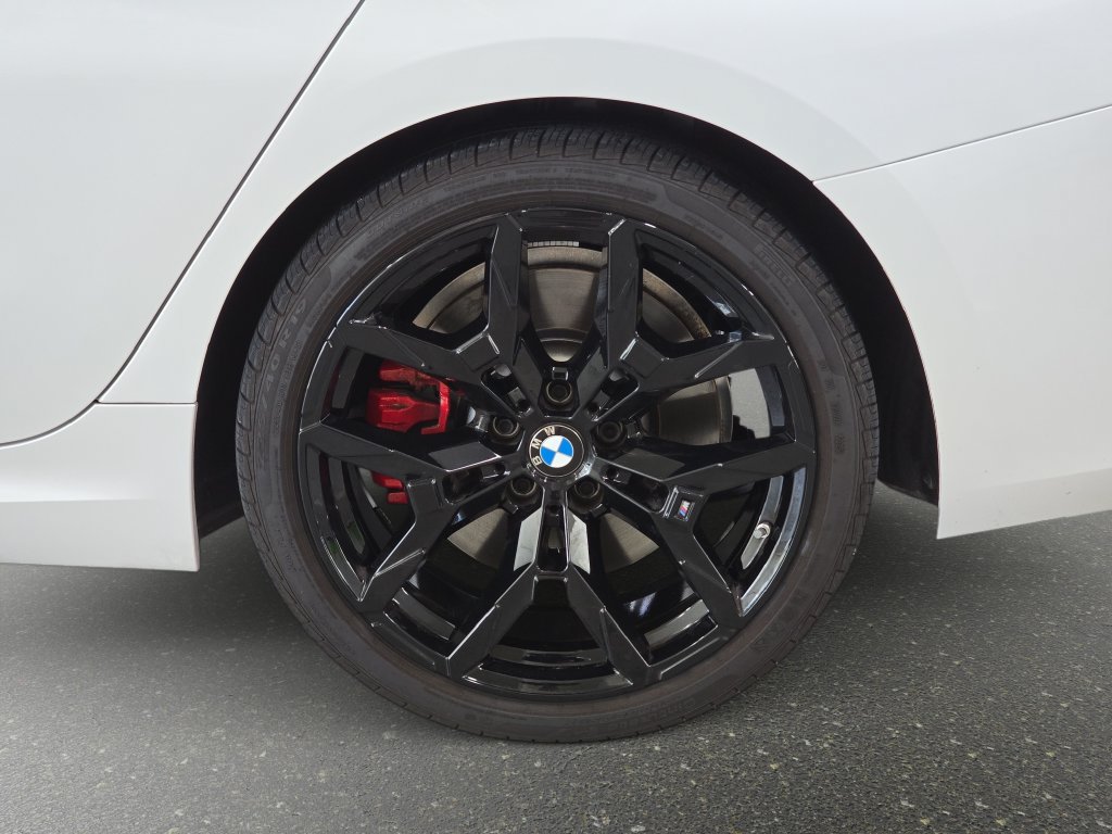 Used 2026 BMW 330i Sedan RWD image 32