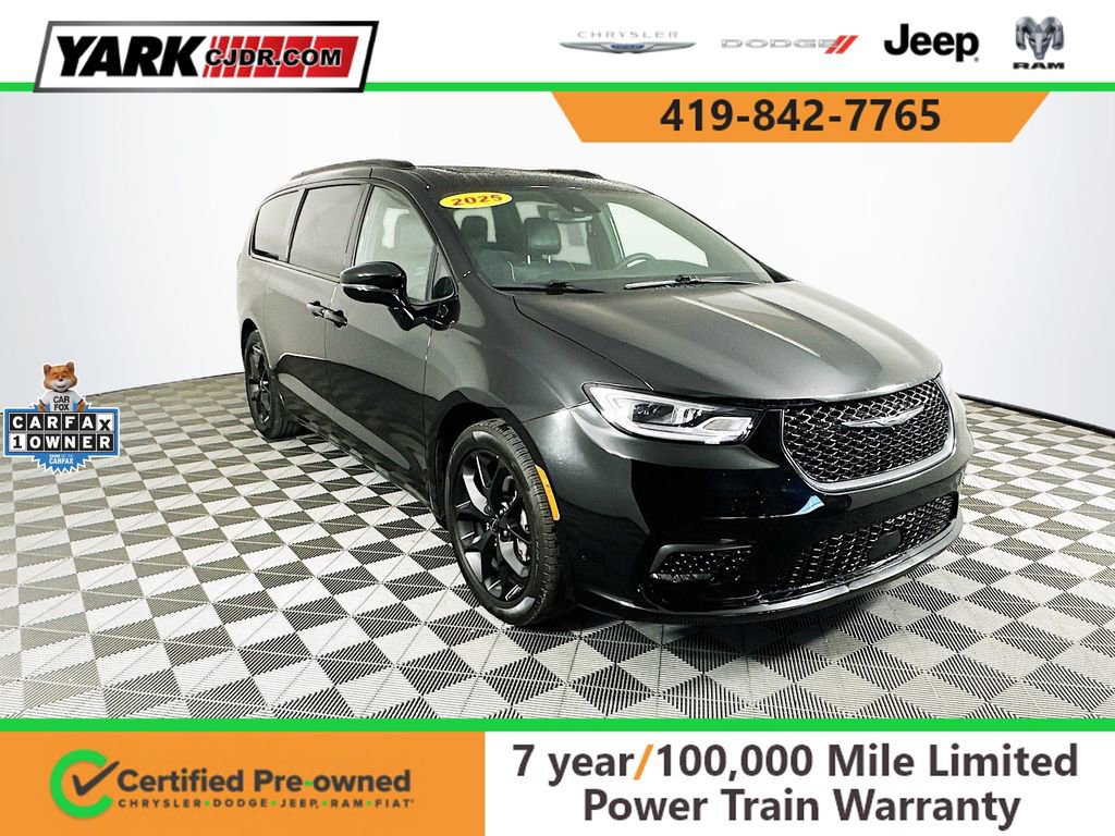 Certified 2025 Chrysler Pacifica Limited