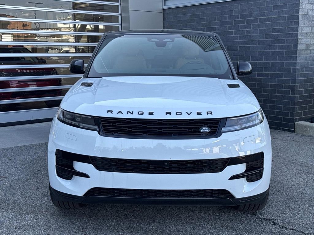 New 2026 Land Rover Range Rover Sport SE AWD/4WD image 2