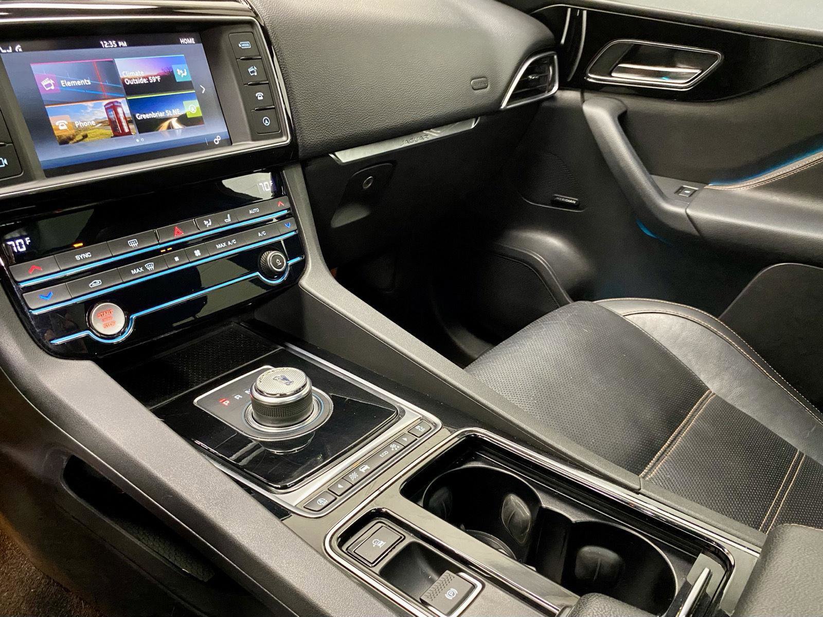 Used 2018 Jaguar F-PACE Prestige AWD/4WD image 26