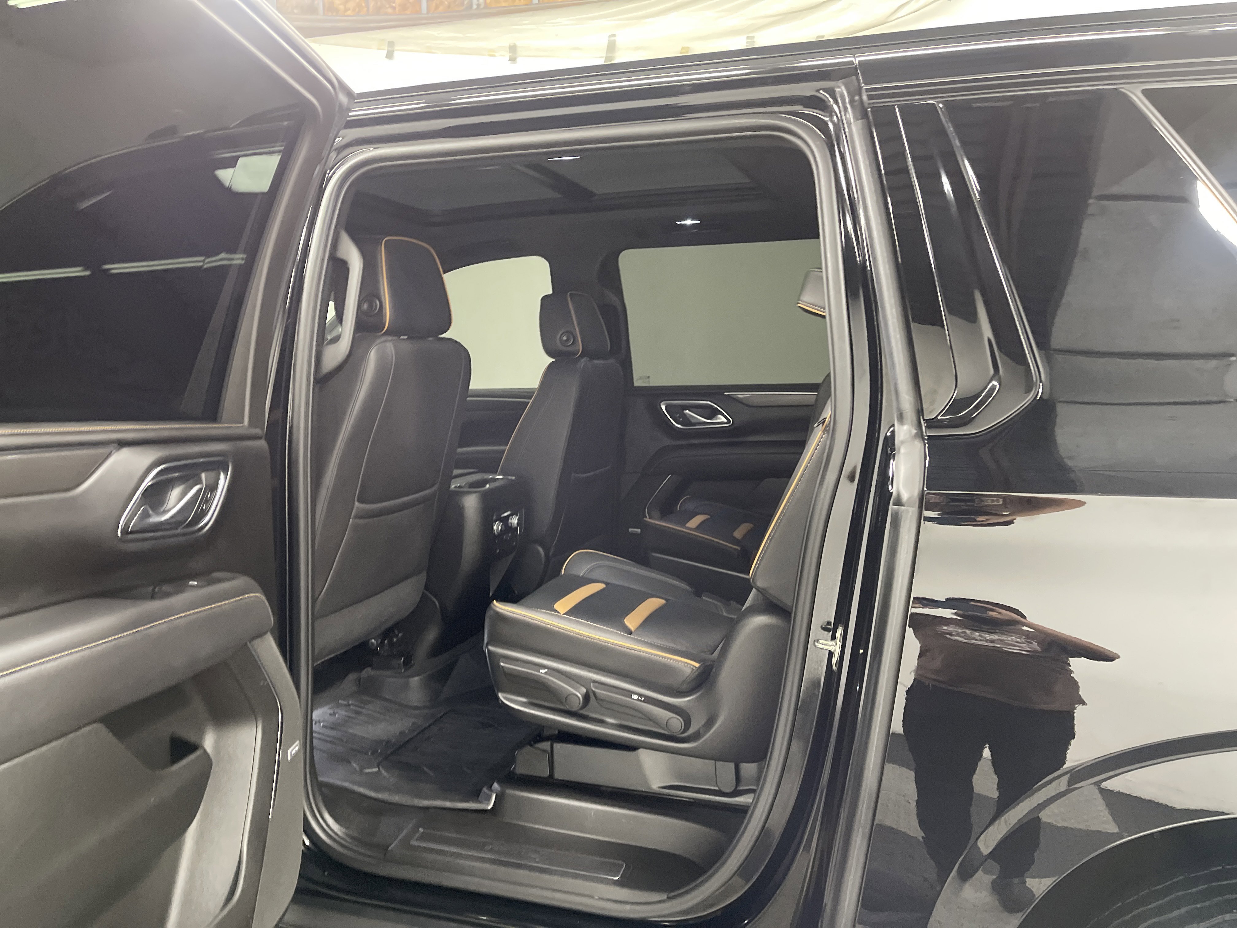 Used 2023 GMC Yukon XL AT4 w/ LPO, Floor Liner Package image 13