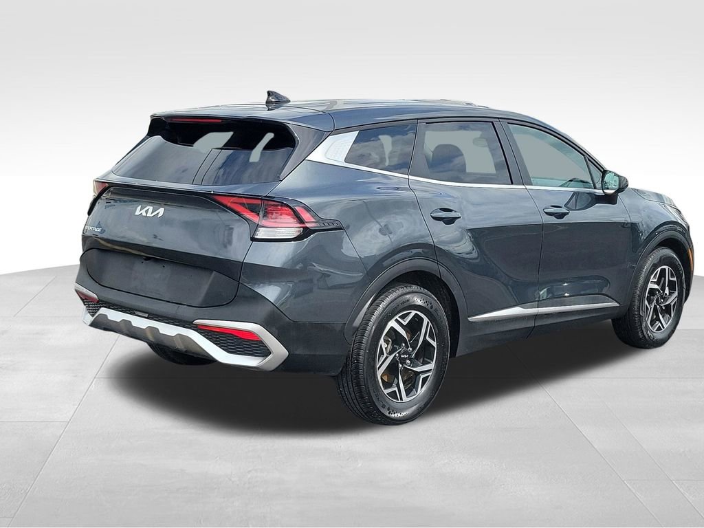 Used 2025 Kia Sportage LX FWD image 4