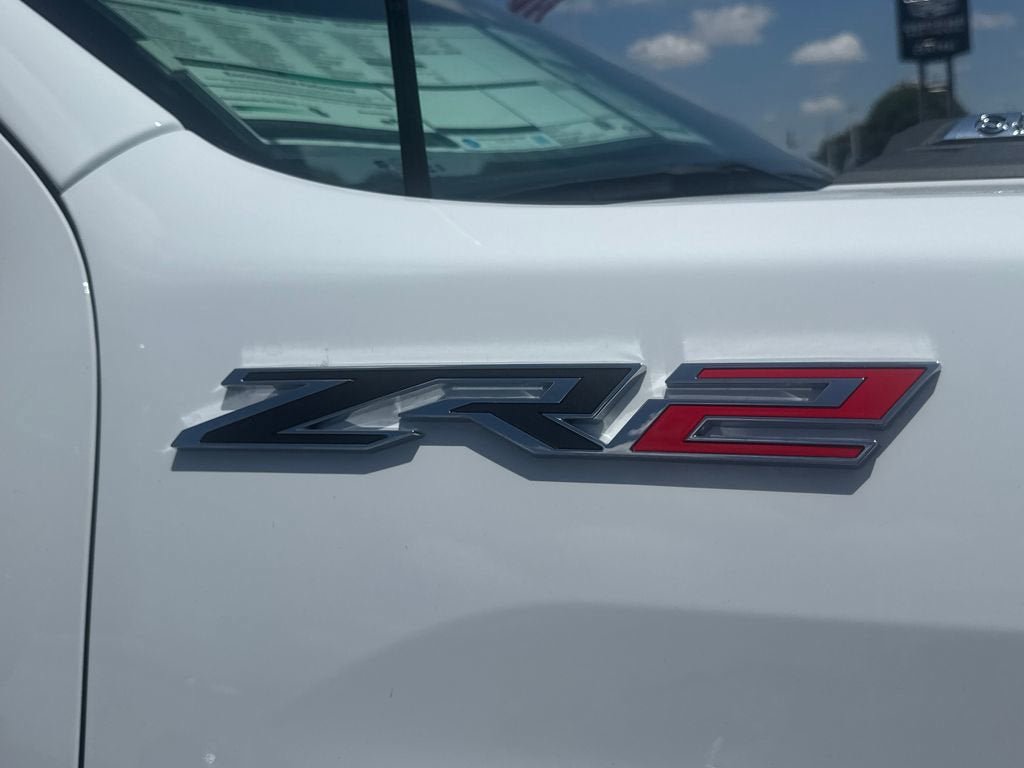 New 2026 Chevrolet Silverado 2500 ZR2 AWD/4WD image 11