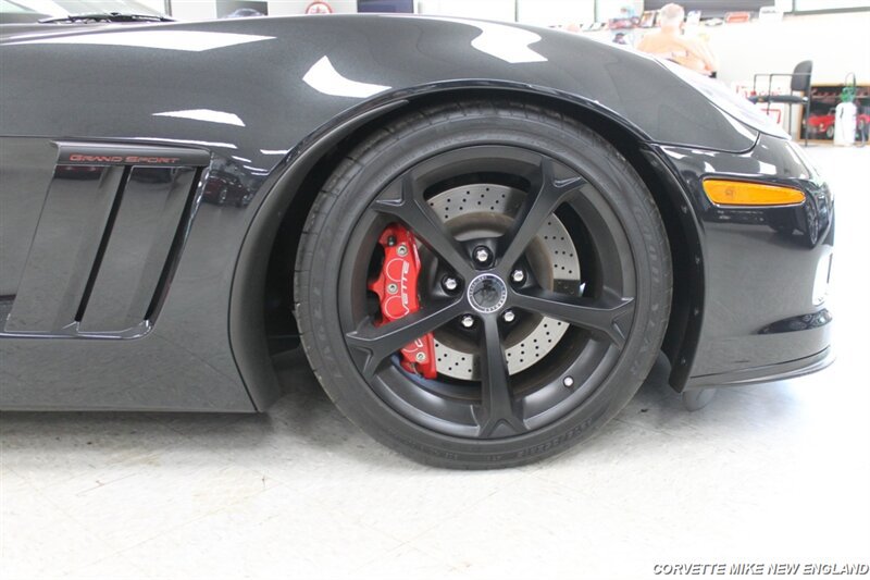 Used 2012 Chevrolet Corvette Grand Sport w/ 3LT Preferred Equipment Group RWD image 19