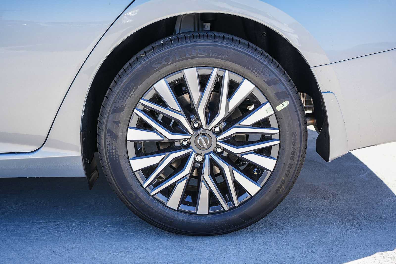 New 2026 Nissan Altima 2.5 SV FWD image 10