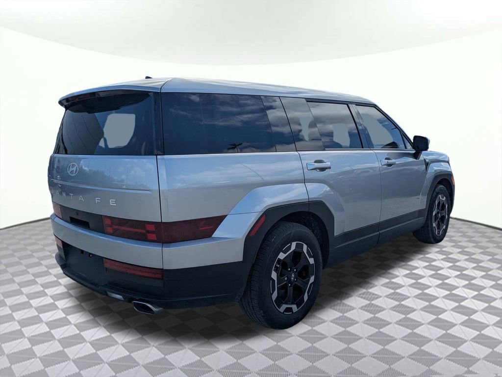 Used 2024 Hyundai Santa Fe SE image 3