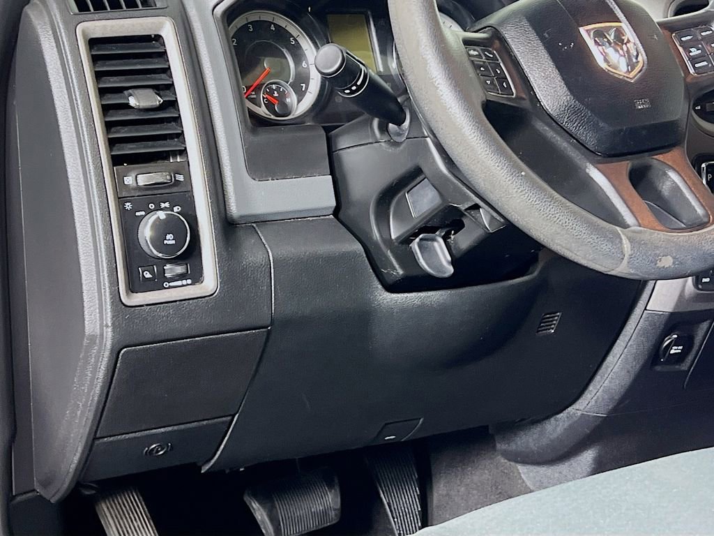 Used 2018 RAM 1500 Express w/ Express Value Package image 12