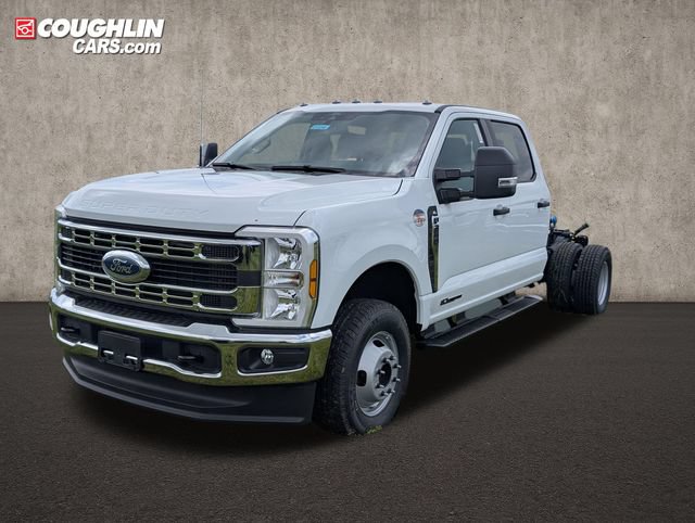New 2026 Ford F350 XL w/ XL Chrome Package AWD/4WD image 3