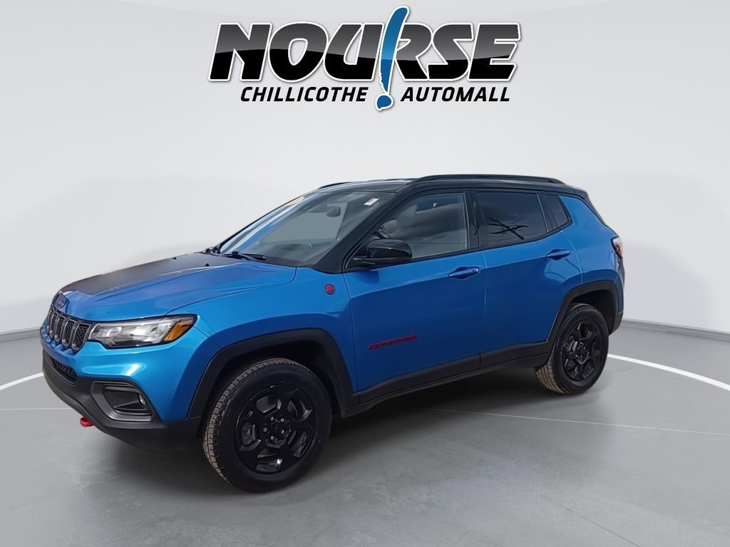 Used 2023 Jeep Compass Trailhawk w/ Trailhawk Convenience Group AWD/4WD image 4