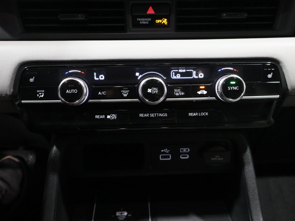 Used 2024 Honda Pilot Touring image 34