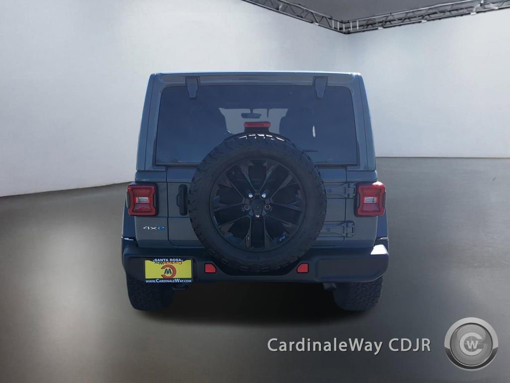 Used 2021 Jeep Wrangler Unlimited Sahara image 4
