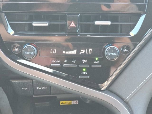 Used 2024 Toyota Camry XSE w/ Navigation Package image 29