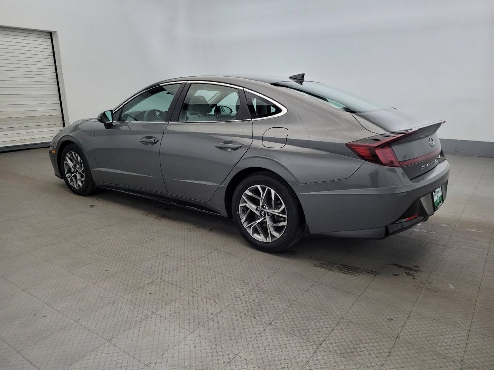 Used 2022 Hyundai Sonata SEL image 3