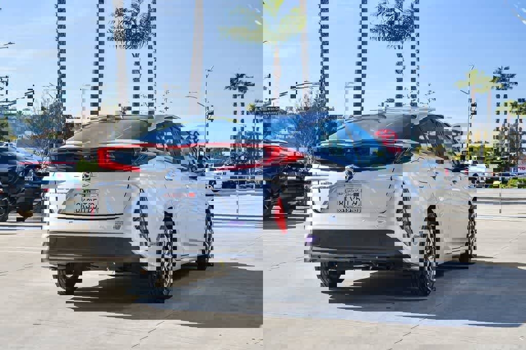 Used 2019 Toyota Prius Prime Advanced image 7