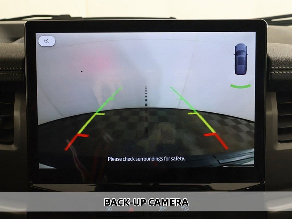 Used 2023 Ford Expedition XLT image 6