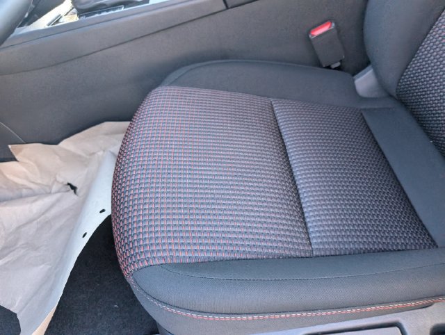 New 2027 Nissan Sentra SR w/ Floor Mat Package FWD image 18