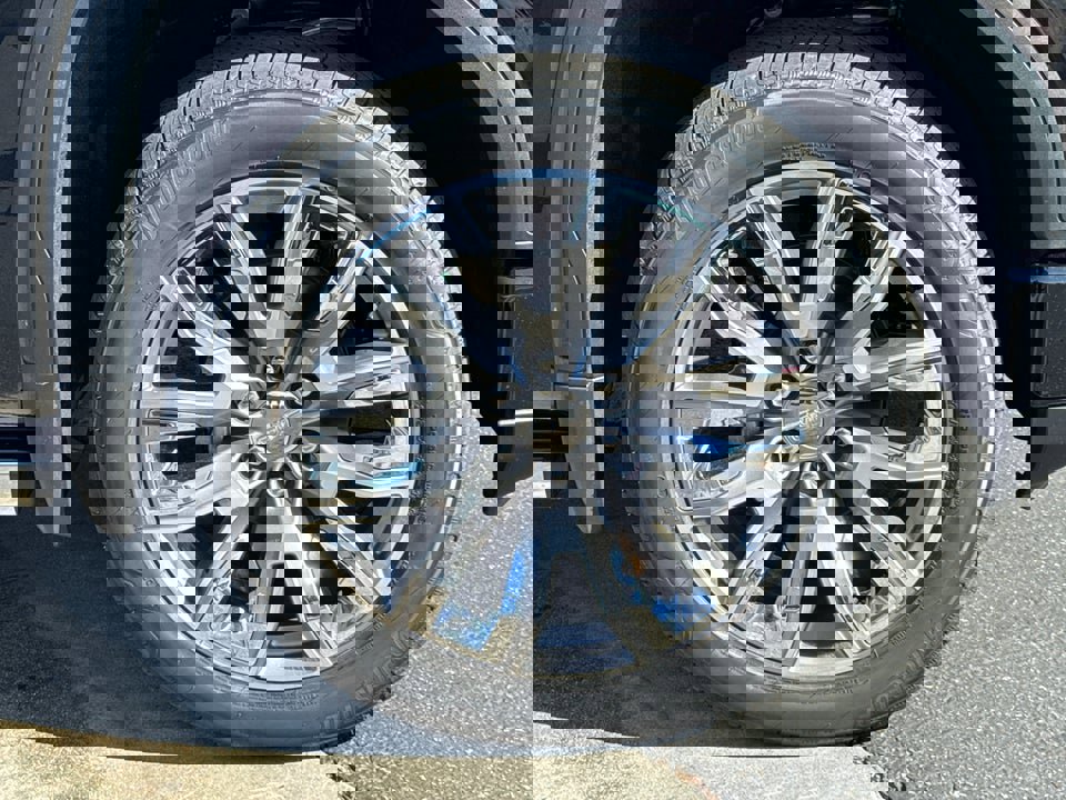 Used 2025 GMC Sierra 1500 Denali image 6