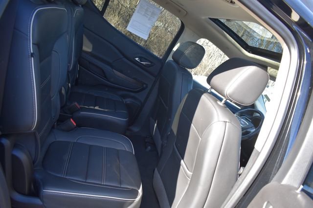 Used 2022 GMC Acadia Denali w/ Denali Technology Package image 17