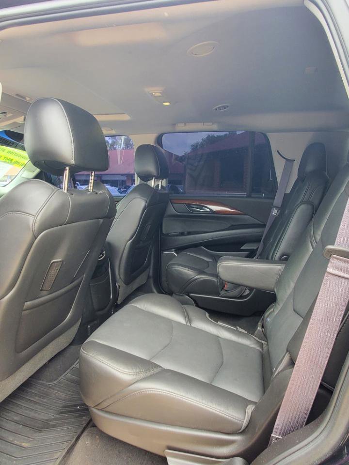 Used 2016 Cadillac Escalade Luxury AWD/4WD image 18