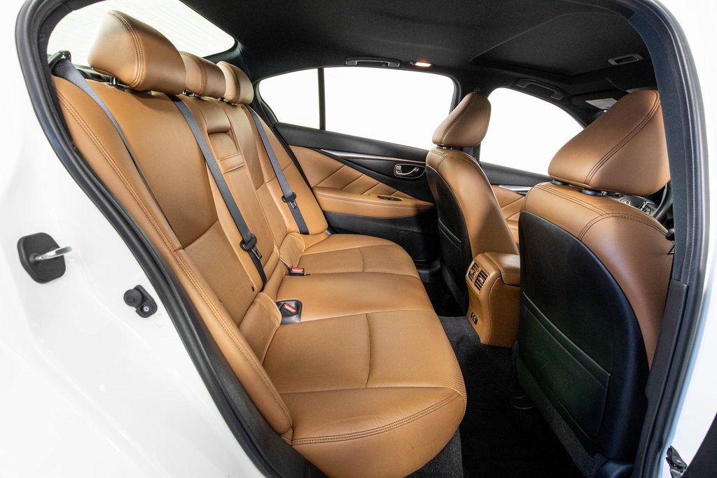 Used 2024 INFINITI Q50 Sensory image 8