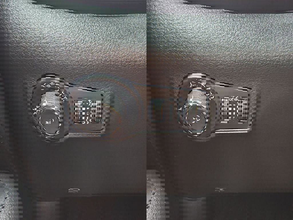 New 2026 Jeep Compass Latitude image 24