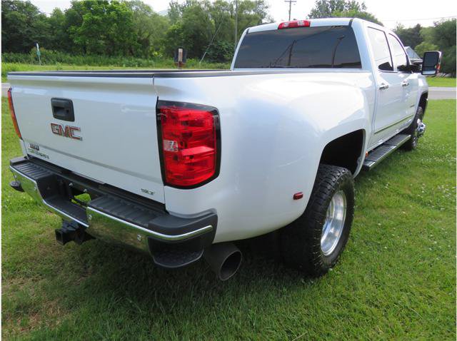 Used 2019 GMC Sierra 3500 SLT w/ Driver Alert Package AWD/4WD image 2