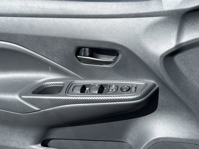 Used 2025 Nissan Versa S w/ Trunk Package image 10