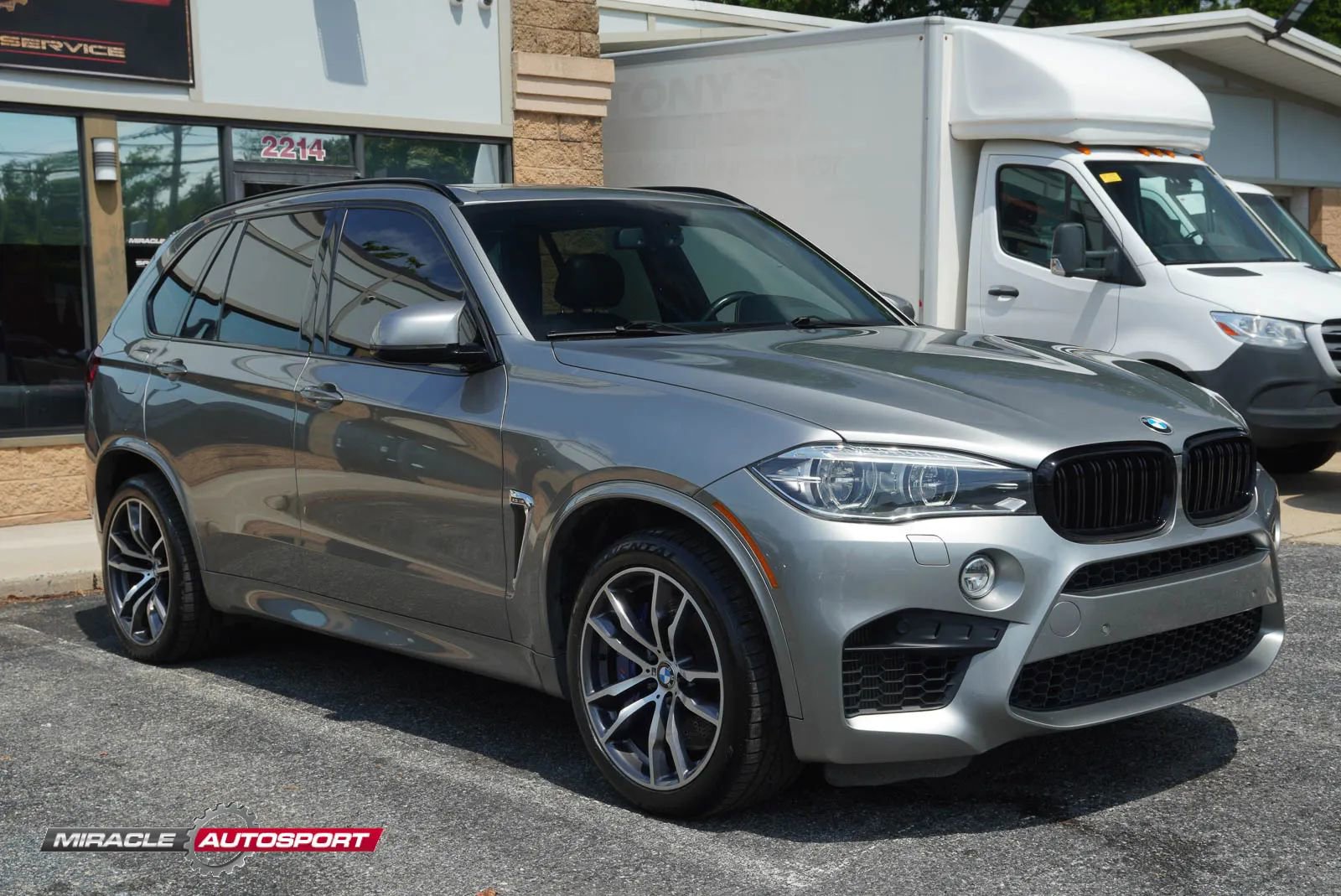 Used 2016 BMW X5 M image 9