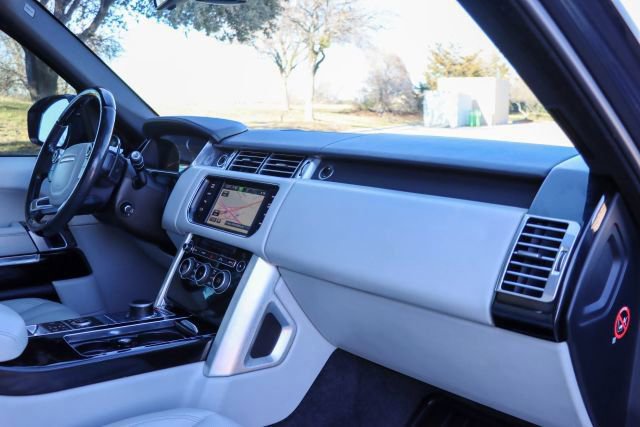 Used 2015 Land Rover Range Rover HSE image 38