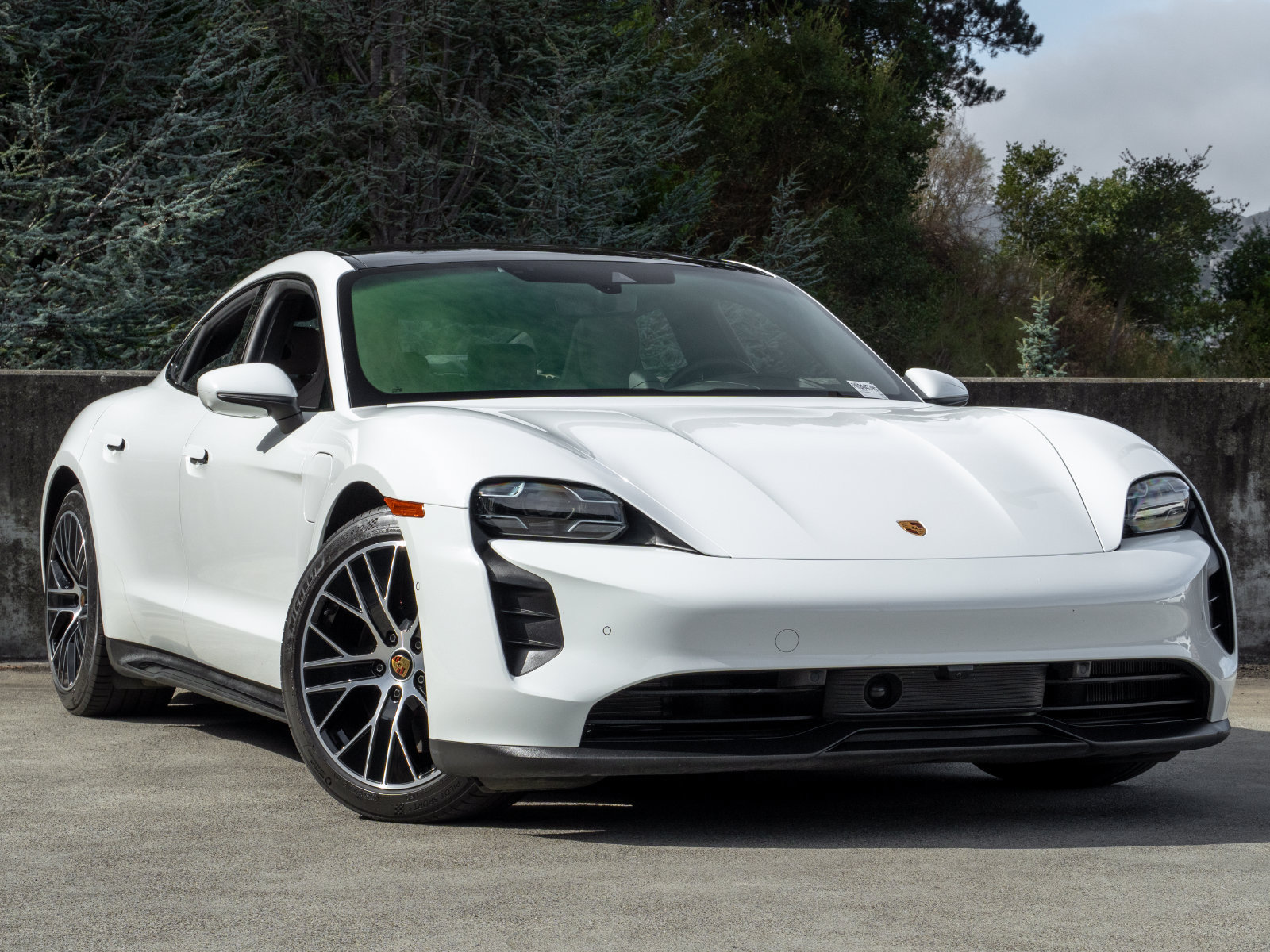 Certified 2024 Porsche Taycan GTS AWD/4WD image 6