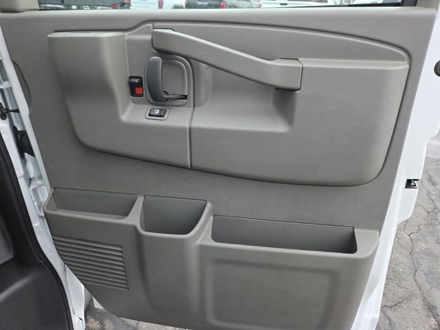 New 2026 Chevrolet Express 3500 w/ Power Convenience Package RWD image 24