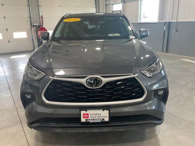 Used 2020 Toyota Highlander XLE AWD/4WD image 2