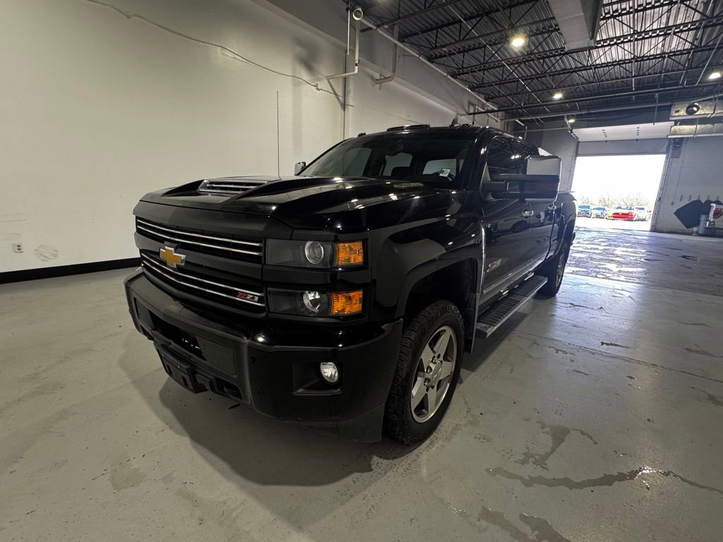 Used 2019 Chevrolet Silverado 2500 LTZ w/ Duramax Plus Package AWD/4WD image 2