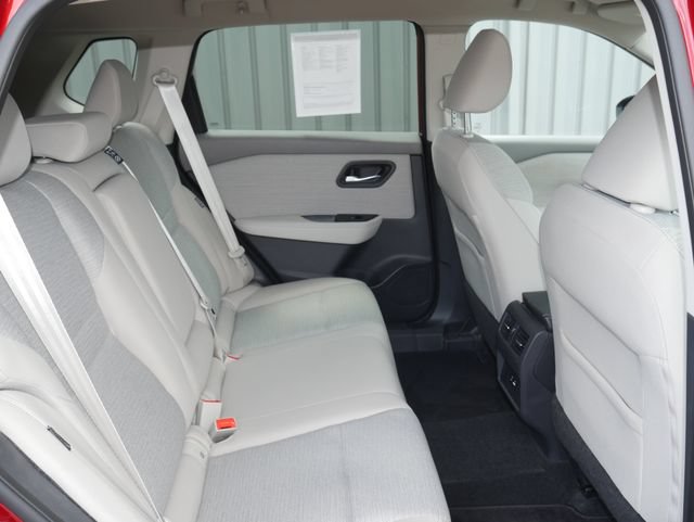Used 2021 Nissan Rogue SV AWD/4WD image 21