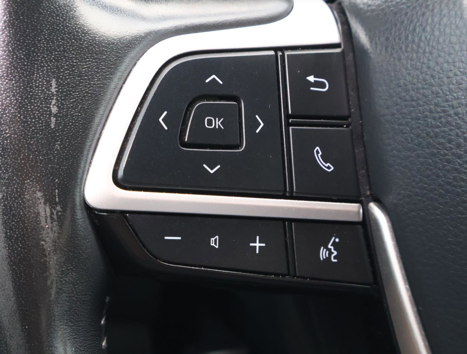 Used 2022 Toyota Highlander Limited image 26