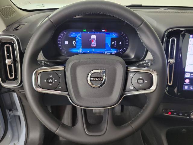 Used 2024 Volvo XC40 B5 Plus AWD/4WD image 26