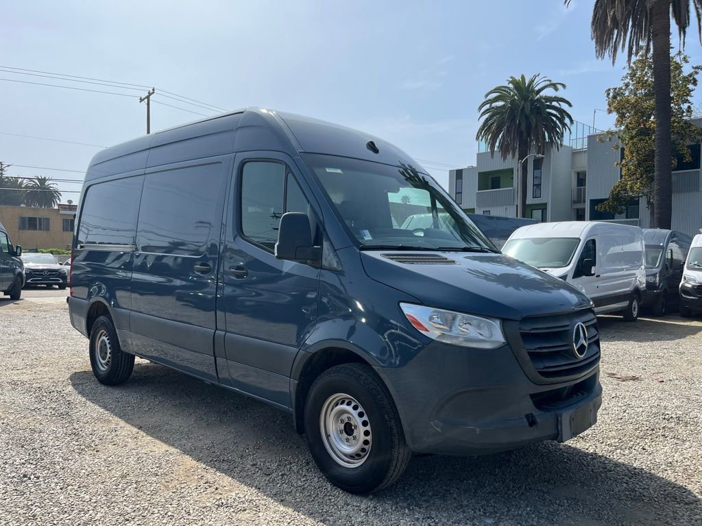 Used 2019 Mercedes-Benz Sprinter 144 image 3