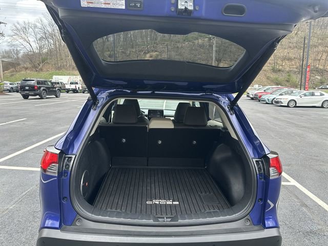 Certified 2022 Toyota Corolla Cross XLE AWD/4WD image 22