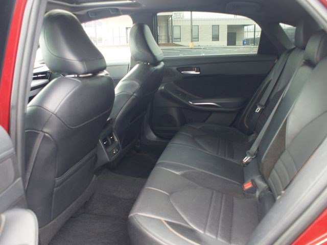 Used 2019 Toyota Avalon XSE image 15