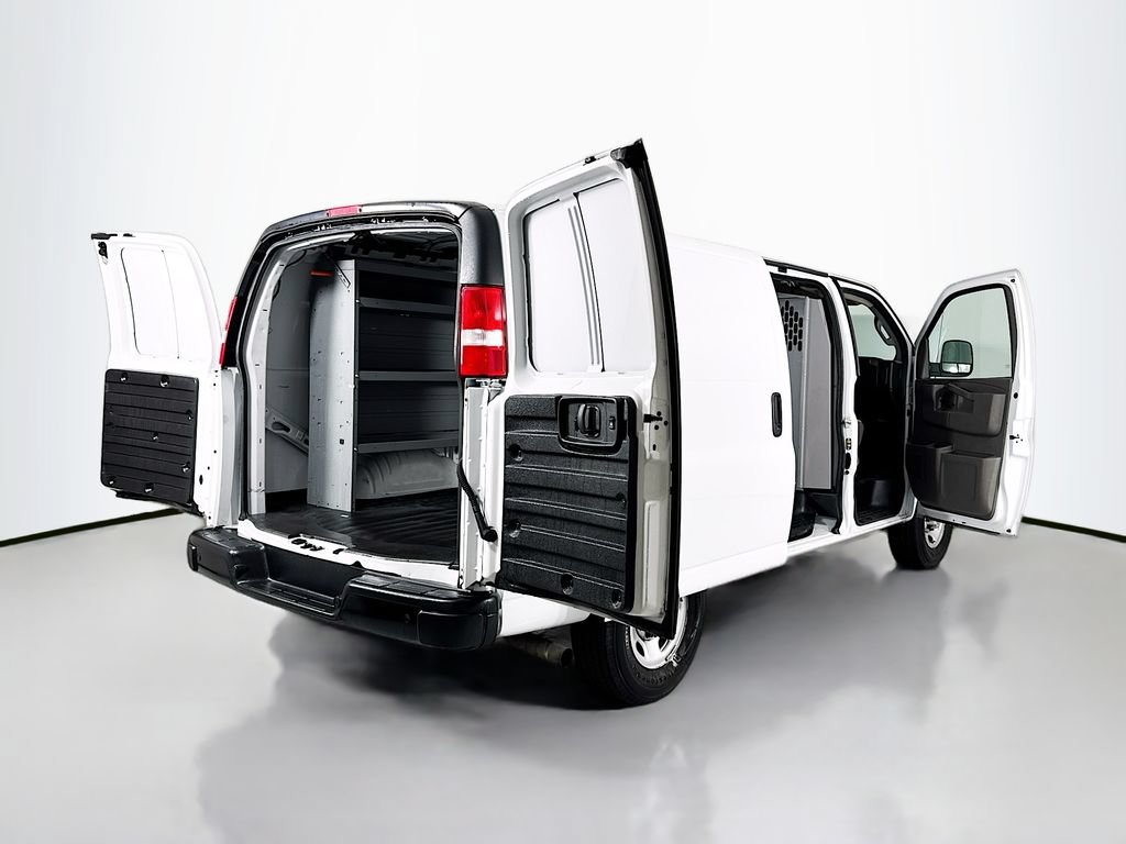 Used 2022 Chevrolet Express 2500 w/ Driver Convenience Package RWD image 17