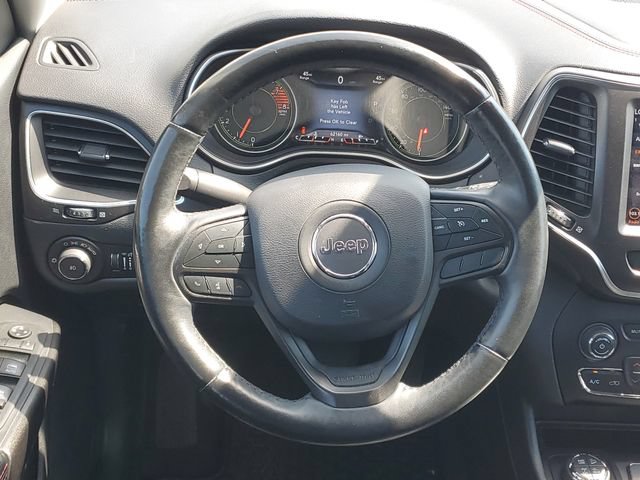 Used 2019 Jeep Cherokee Trailhawk w/ Comfort & Convenience Group AWD/4WD image 14
