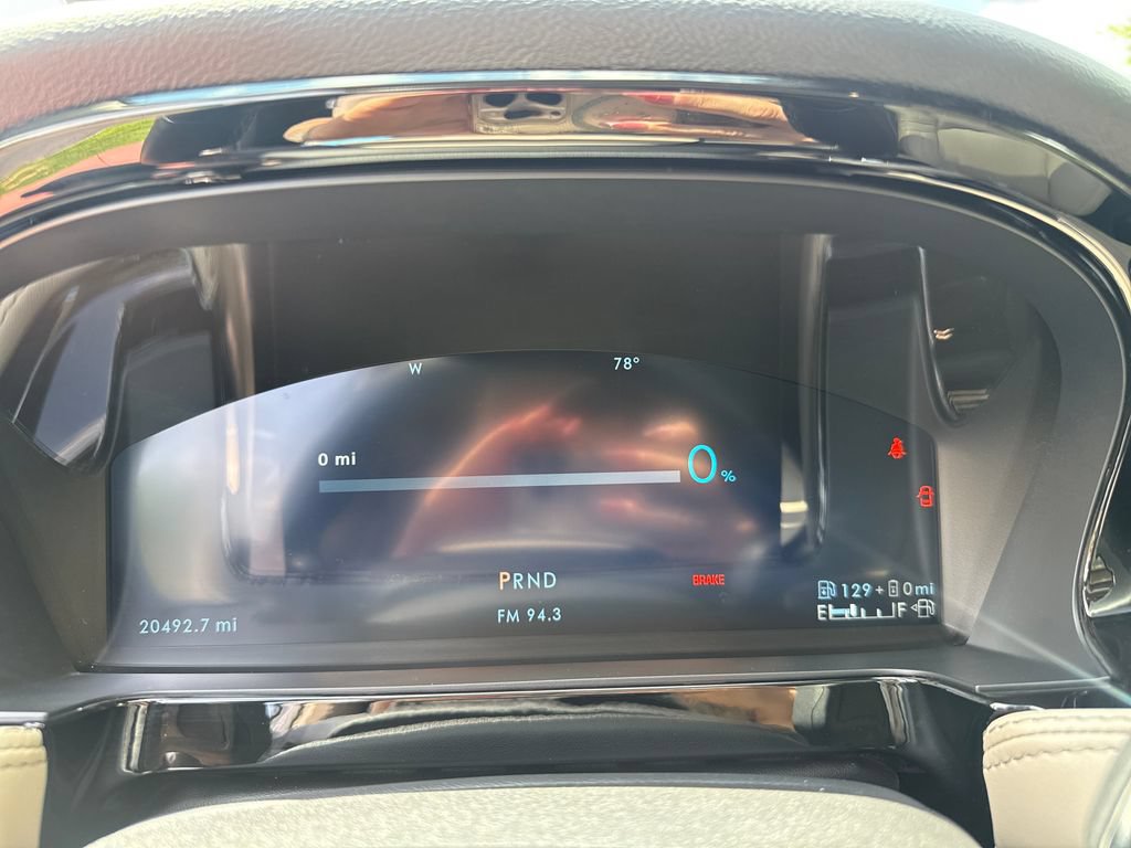 Certified 2025 Lincoln Corsair Grand Touring AWD/4WD image 16