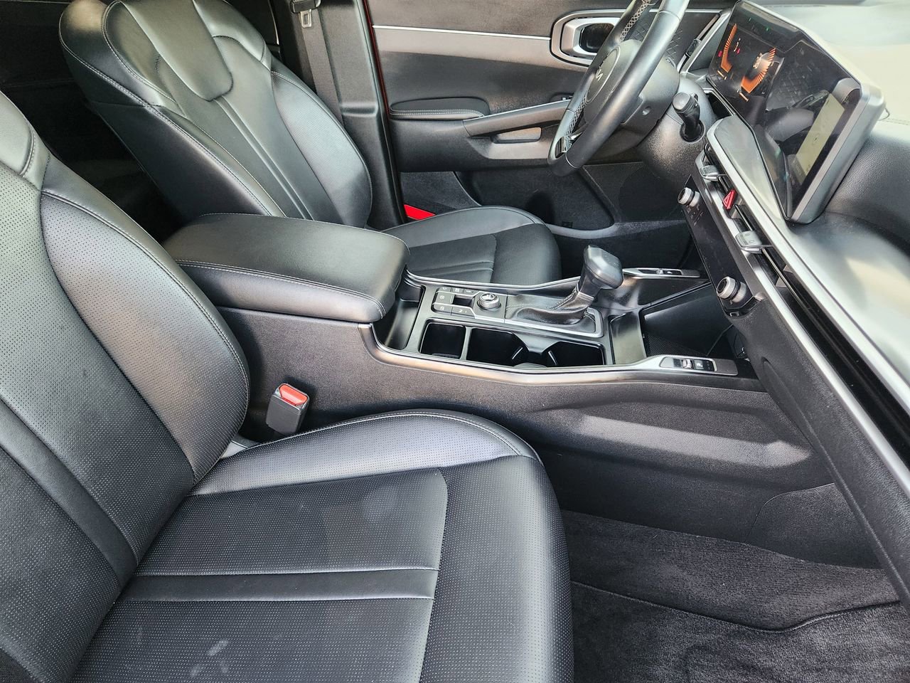 Used 2025 Kia Sorento S w/ Panoramic Sunroof Package image 13
