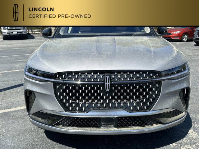Certified 2025 Lincoln Nautilus Reserve AWD/4WD image 2
