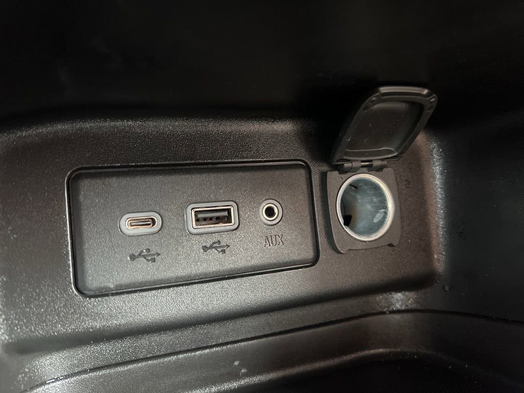 Used 2020 Chevrolet Equinox LS w/ LS Convenience Package image 21